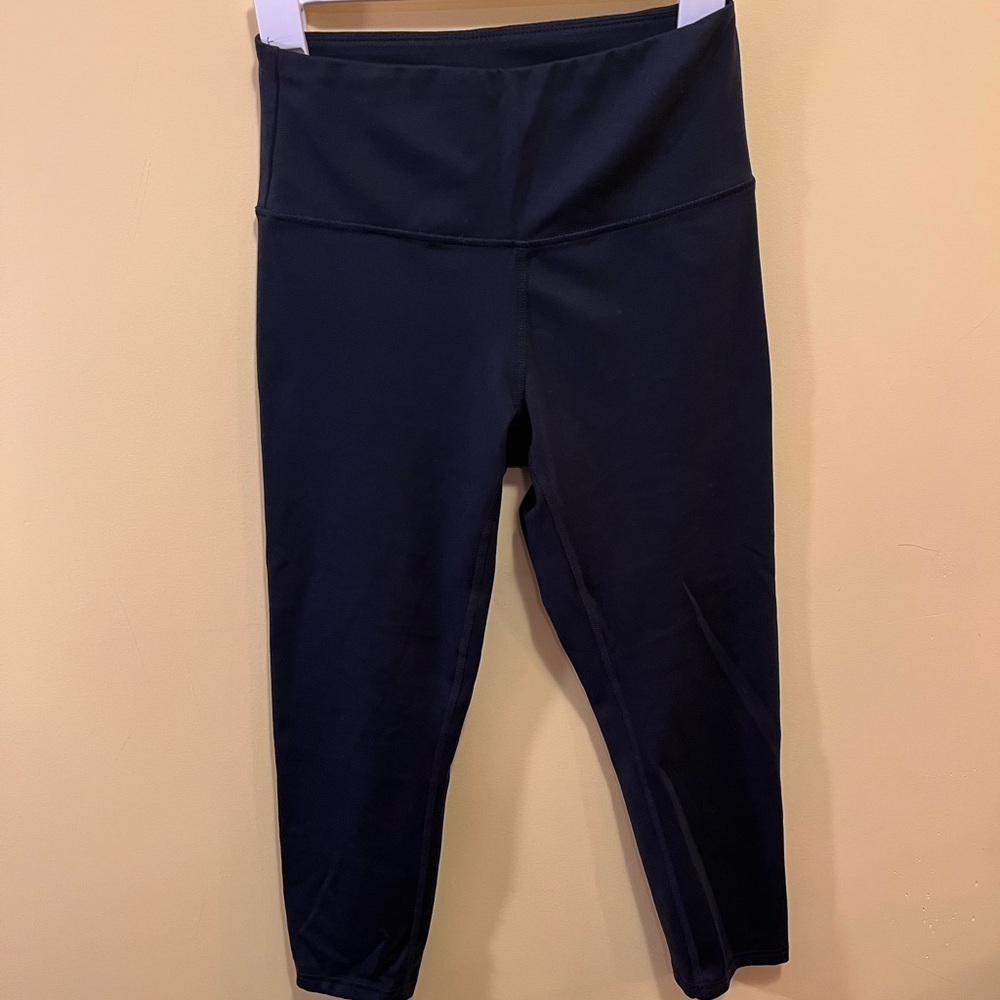 Balance Collection Black High-Waist Cropped Leggings
